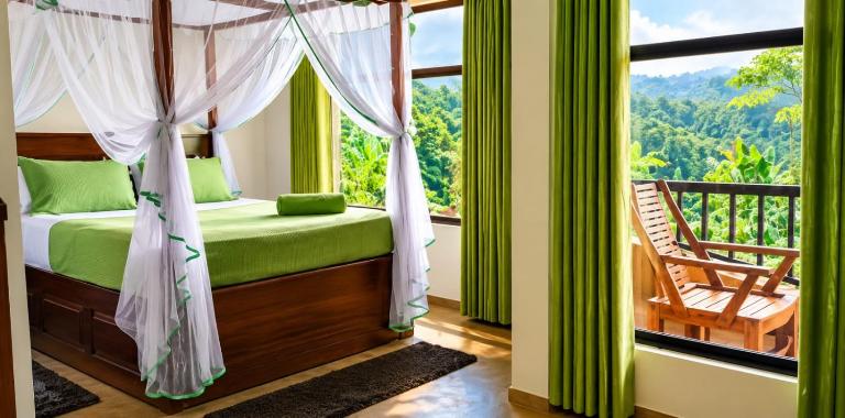 Rainforest Hide View - B&B Deniyaya