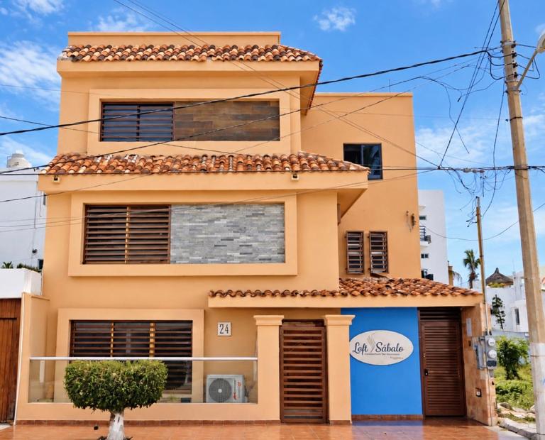 Loft Sabalo - Pet Friendly - Bed and Breakfast Mazatlán