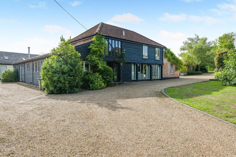 7 Bed in Aslacton oc-1895 - B&B Aslacton