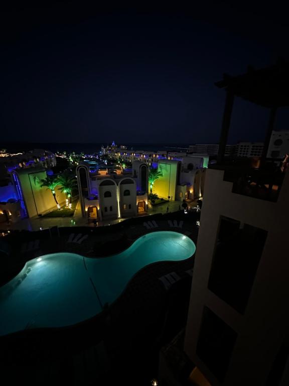 Joy 2 bedrooms apartment for foreigners passport holders only - Bed and Breakfast Hurghada