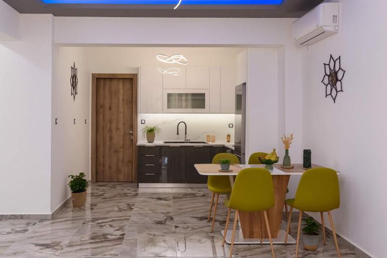Thessaloniki Luxe Suite, Achilles' Private Getaway - B&B Salónica