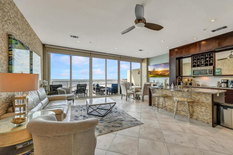 PH, XL Terrace, Lazy River, I-O Pools, Spa, Beach! - Ferienwohnung Galveston