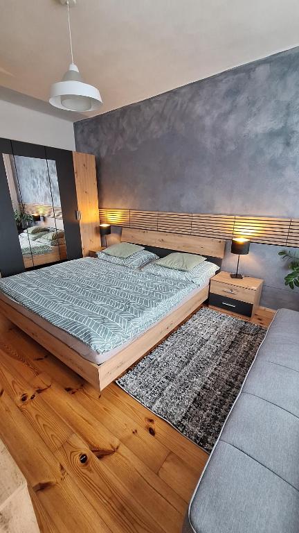 Apartmán CENTRAL, near the center, self check in 24 h, free parking - Bed and Breakfast Banská Bystrica