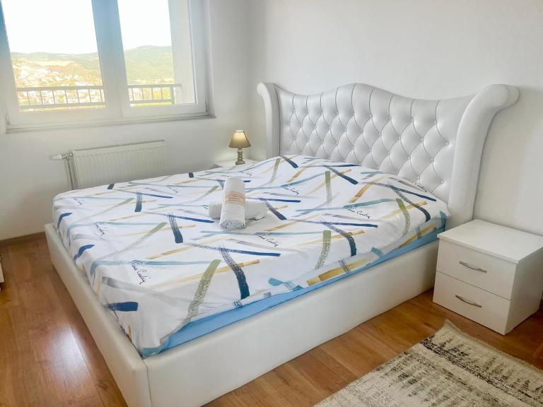 Gashi Apartment Prishtina - Bed and Breakfast Pristina