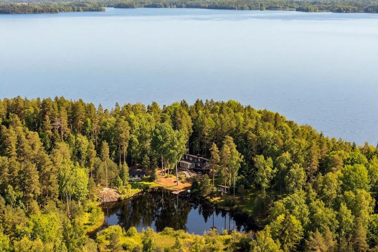 Stay North - Mustikka - B&B Lohja