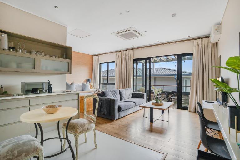 The Gallery Studio Apartment 208 - B&B Knysna
