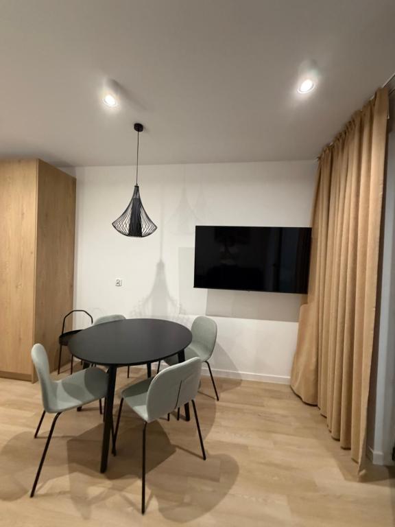 Sarbinowe Morska Bryza- Komfortowy apartament blisko plaży, idealne miejsce do odpoczynku w zaciszu! - B&B Sarbinowo