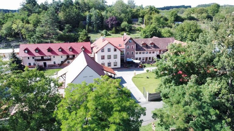 Podřipská Farma - Ferienwohnung Raudnitz a.d. Elbe