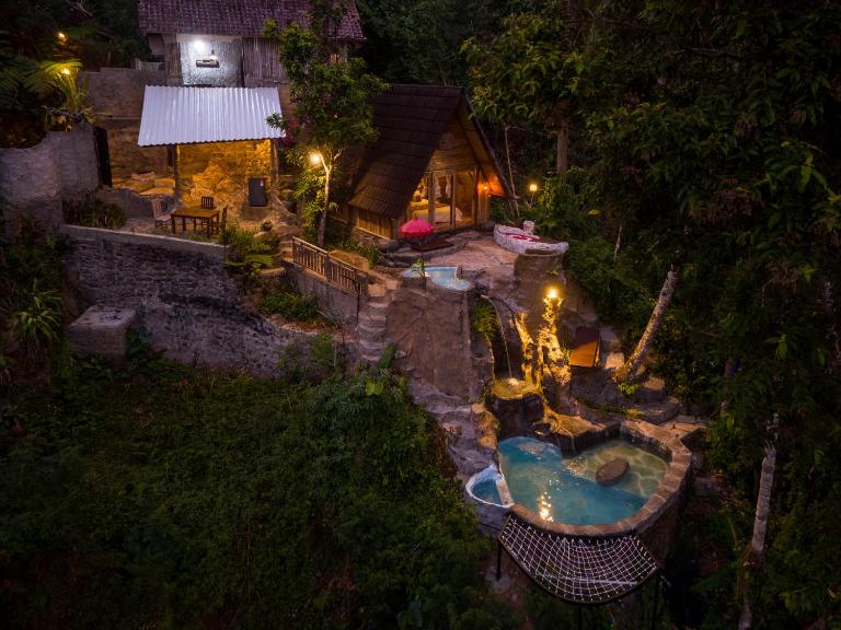 Royal Kemala Villa - Jungle View with Private Pool - Chambres d'hôtes Tampaksiring