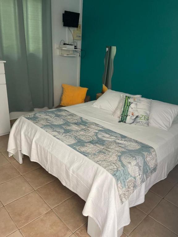 Gîte Zandoli Hamac Piscine Jardin Plage - B&B Anse-Bertrand