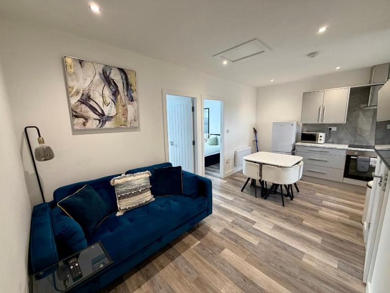 2 Bed Preston City Centre Flat - Sleeps 4 with parking - Ferienwohnung Preston