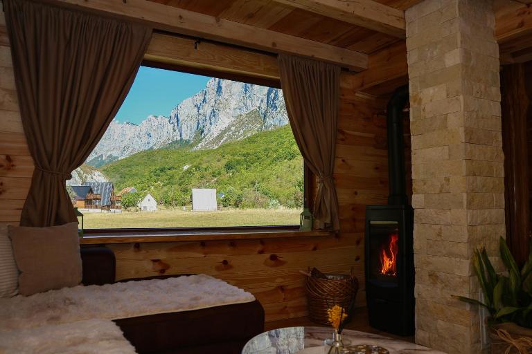 Komarnica Escape - Bed and Breakfast Šavnik