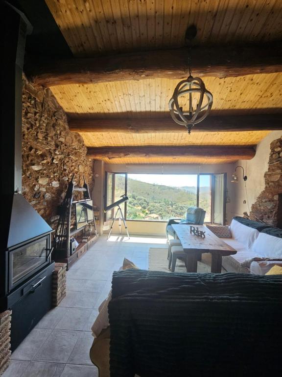 La Chocita de Tio Castor - Chambres d'hôtes Ovejuela