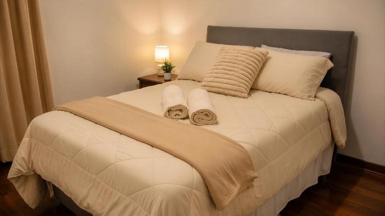 Departamento moderno de 140 m2, Espacioso, Remodelado y Cerca del Centro - B&B Trujillo