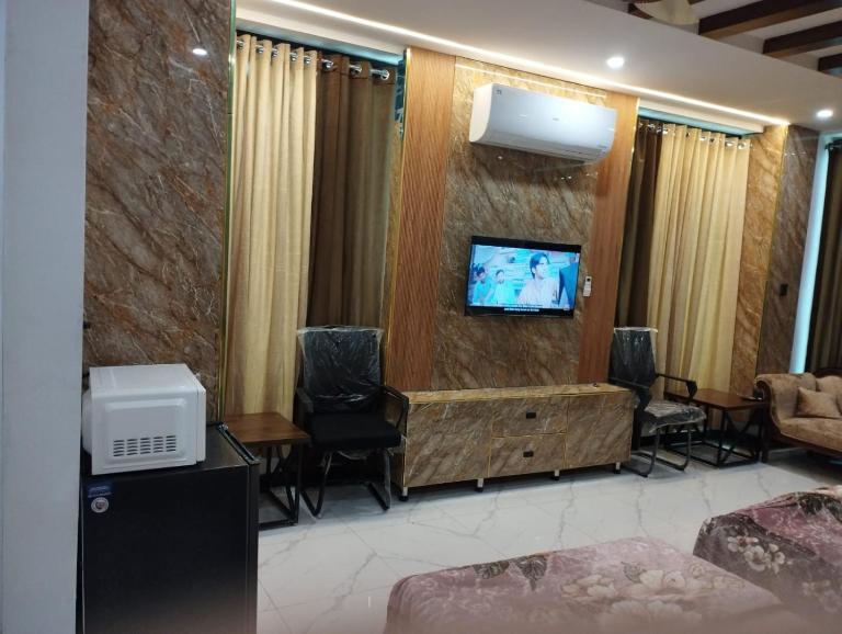 Modern Apartment 1 Queen 2 Single bed near Islamabad airport - Chambres d'hôtes Islamabad
