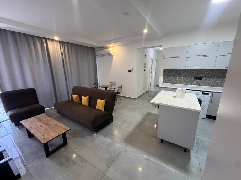 Joy residence- 3 bedroom apartment - Chambres d'hôtes Nicosie