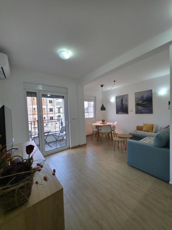 Apartmani Central 9 & Free parking garage - Bed and Breakfast Vrnjačka Banja