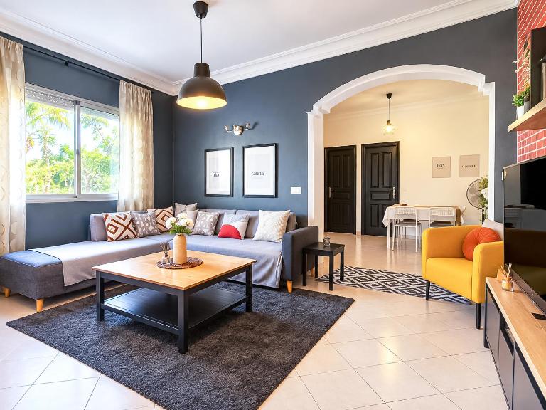 Layover Flat 5 Min to Airport - B&B Zawyat an Nwaçer