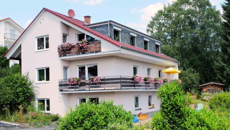 Schöne Aussicht - Ferienwohnung Bad König