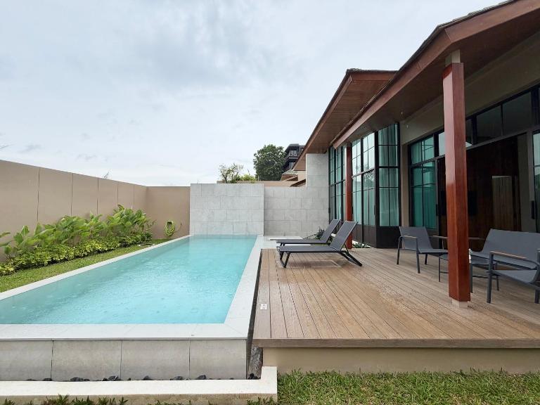 Saturday Villa - Luxury 3BR Private Pool Villa - Rawai - Bed and Breakfast Ban Sai Yuan