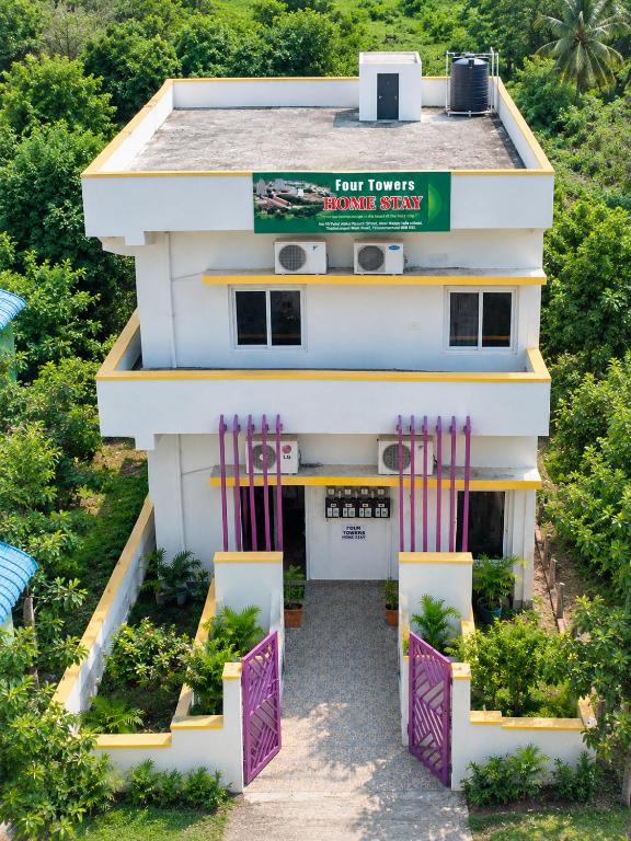 Four Towers Homestay - B&B Tiruvannamalai