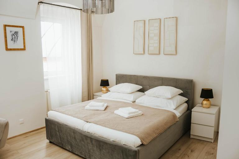 Old Town Duo Apartments Hlavná 97 - B&B Košice