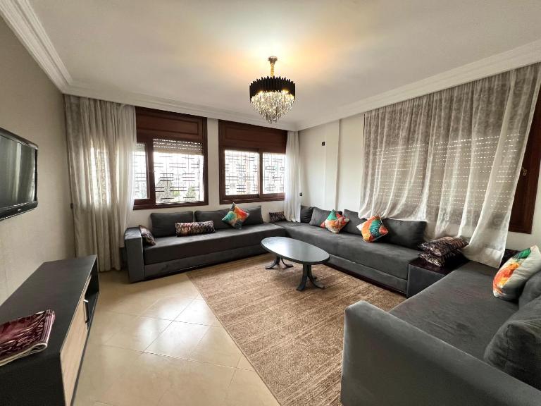Luxury Apartment Casablanca - Moulay Idriss, City Center - Ferienwohnung Casablanca