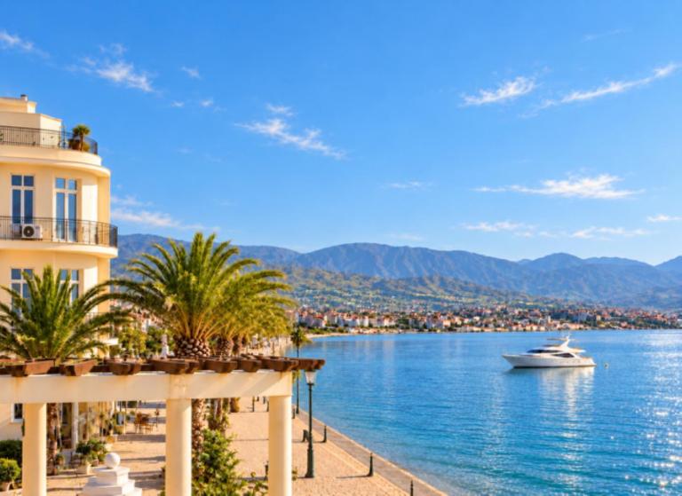 Modern Beachfront apartment Mamizona - B&B Loutraki