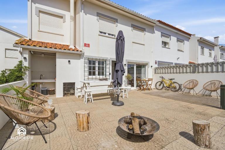 Casa do Ze Grande - Private Patio with BBQ - B&B Santa Cruz
