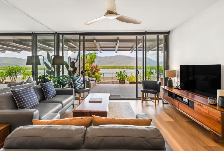 Cairns Harbour Lights - Ferienwohnung Cairns