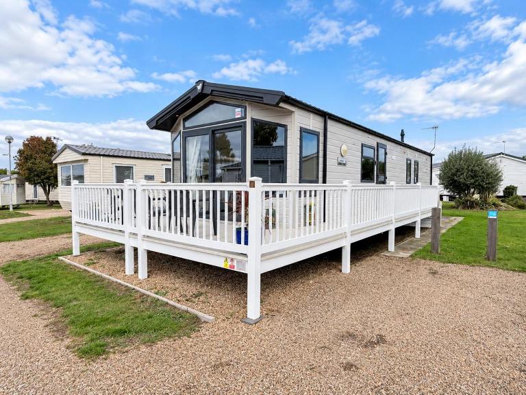 Wonderful 6 Berth Caravan For Hire By A Stunning Norfolk Beach Ref 19006Sd - Ferienwohnung Scratby