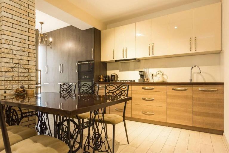 New Central 3-Bedroom Apartments - Ferienwohnung Chişinău