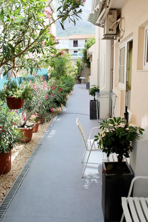 Apartments Petric - Bed and Breakfast Makarska