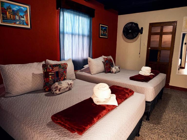 Emmanuel Gt House - Bed and Breakfast Antigua