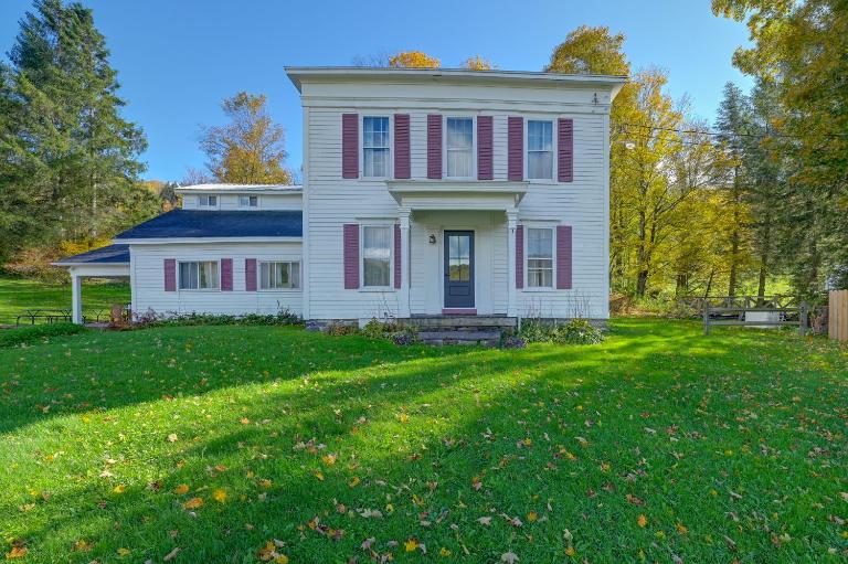 Dog-Friendly! Near Cooperstown, Hiking & Golfing - B&B Westford