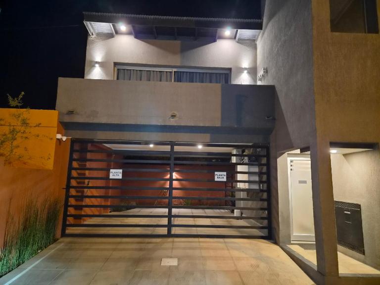 Modern apartment in Azul, comfort and style with patio - B&B Azul