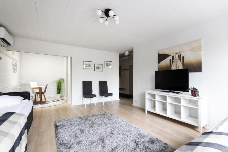 Spacious and cozy 2-room apartment for 4 in Kaivoksela, Vantaa - B&B Vantaa