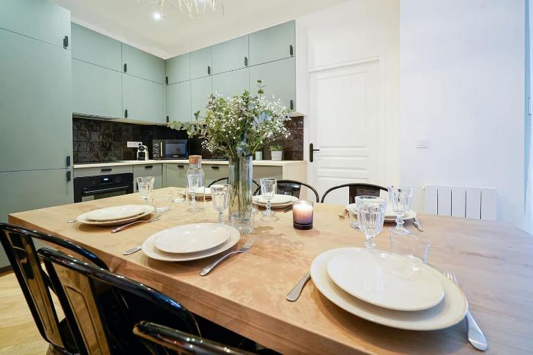 Stein - Premium Apartment with Sauna - B&B Hannover