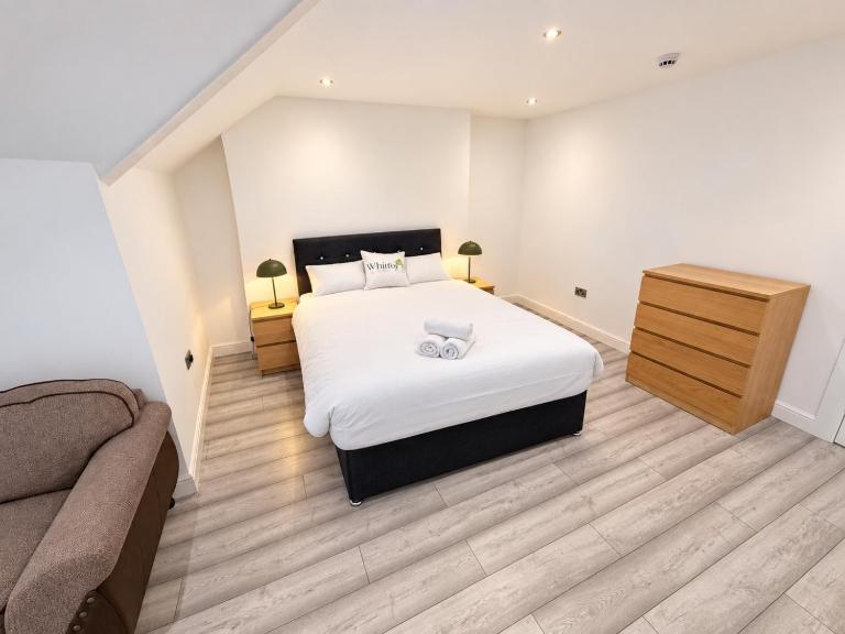 South Shields, 4 bedrooms, Sleeps 6 - Bed and Breakfast Jarrow