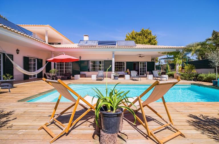 Spacious villa in Sesimbra with a private year-round pool - Ferienwohnung Sesimbra