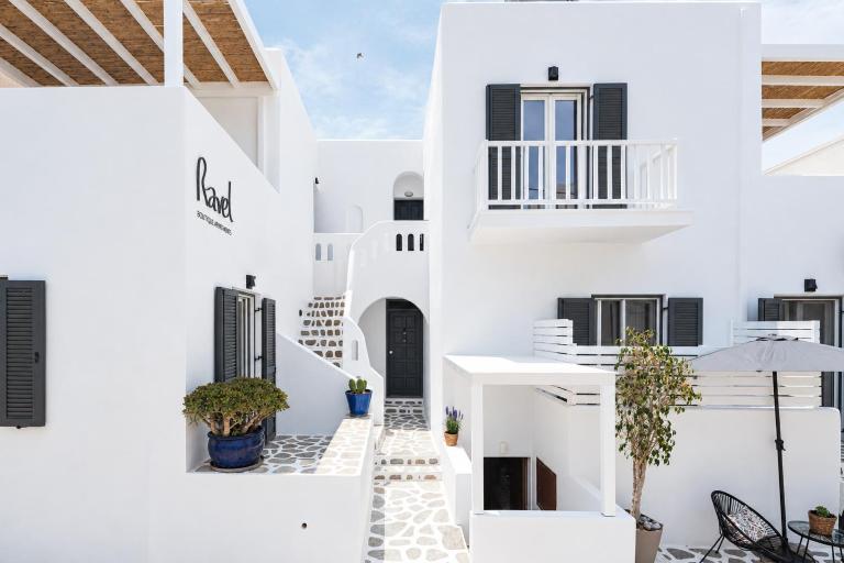 Ravel Boutique Apartments - Bed and Breakfast Parikia