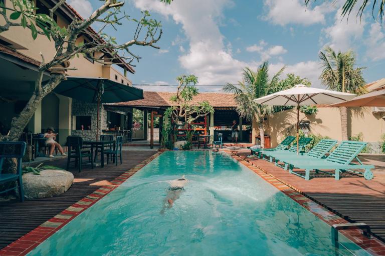 Dreamville Beach Homestay - B&B Vân Hòa