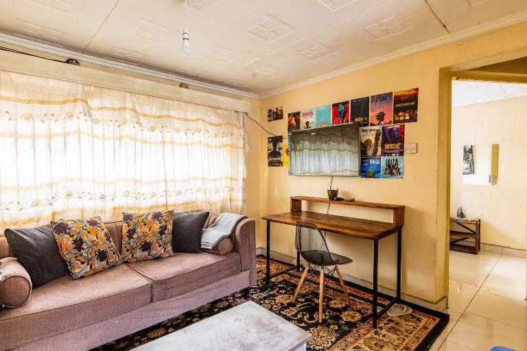 Artistic 1BRM 15 Mins to JKIA & Wilson Airport - B&B Nairobi