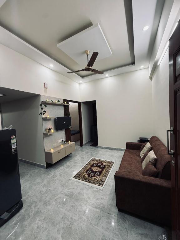 Curator crib - B&B Bengaluru