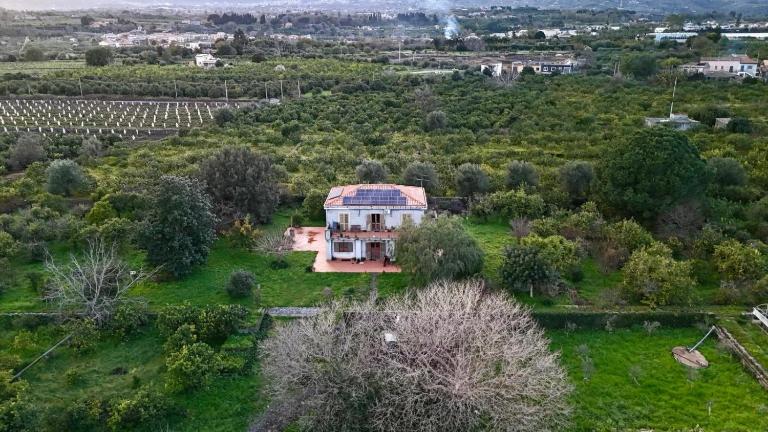 La casetta nel limoneto tra il Mare e il vulcano - B&B San Leonardello