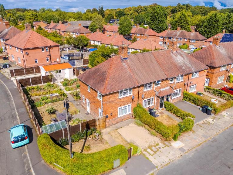 Large Modern 3BR Nottingham Home with Free Parking - B&B Beeston