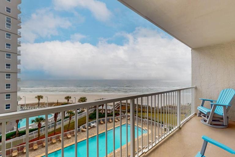 Seaside Beach & Racquet Club #4611 - B&B Orange Beach