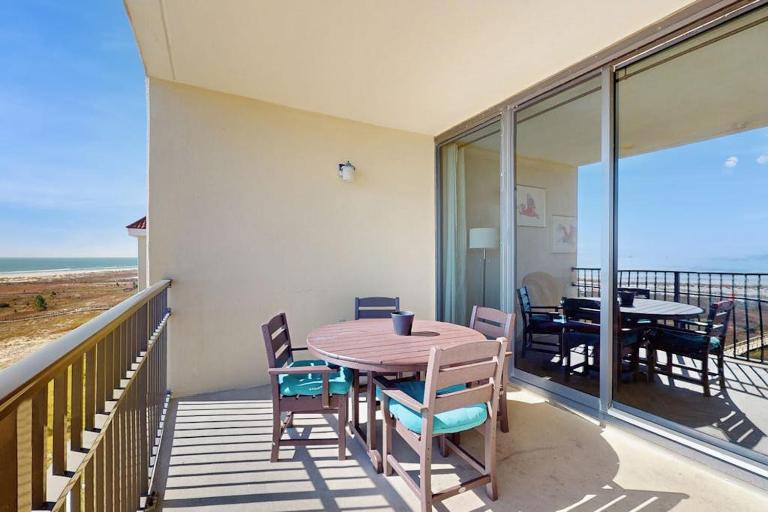 Island Gem 710 - B&B Dauphin Island