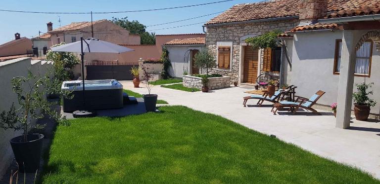 Apartments Stelio 33579 - B&B Pola