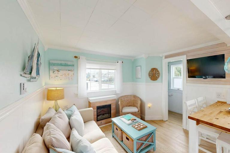 Sand & Sea Glass - B&B Long Beach